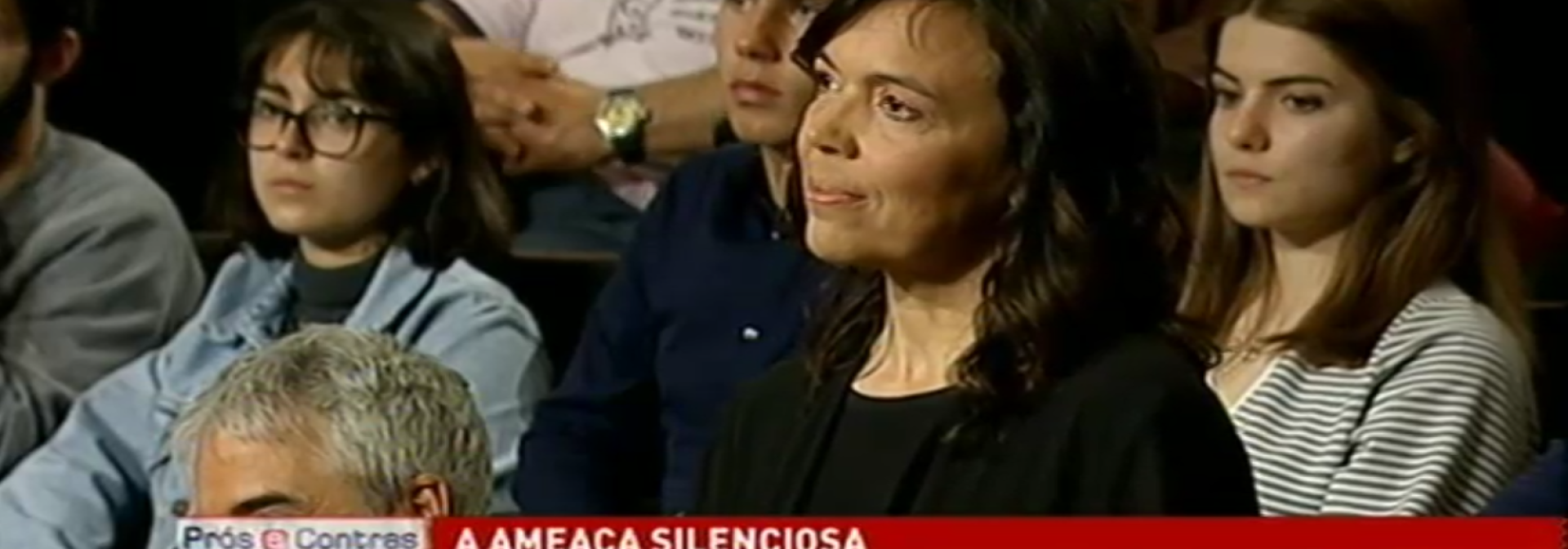 Generic representation of Ester Serrão defende a importância da vegetação costeira no "Prós e Contras"