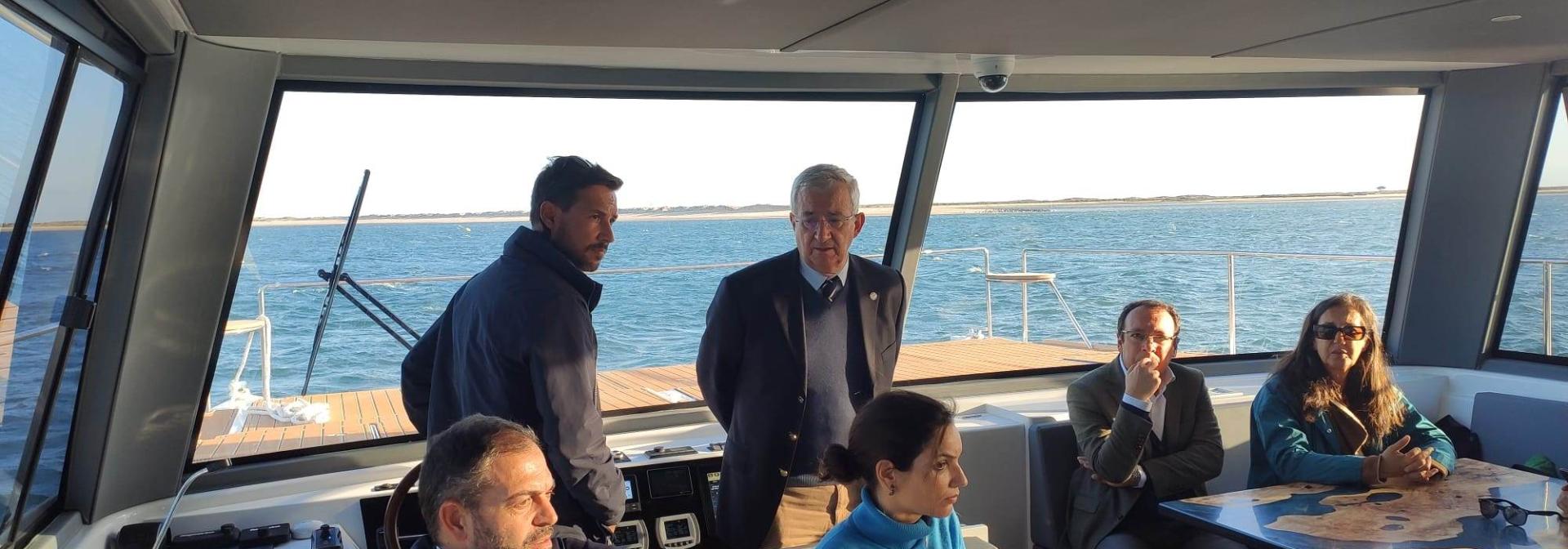 Generic representation of Assinalamento marítimo da área de refúgio da Culatra dos cavalos-marinhos da ria Formosa