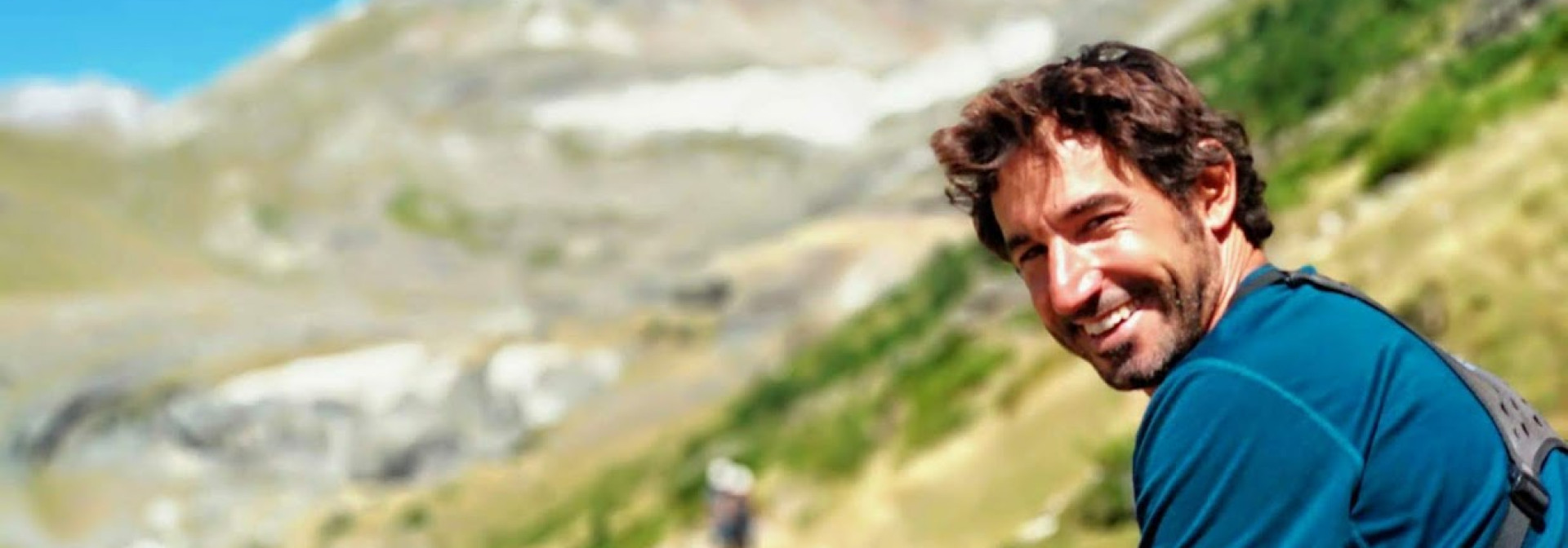 Generic representation of Society for Cryobiology honours Victor Gallego with an award for his research career