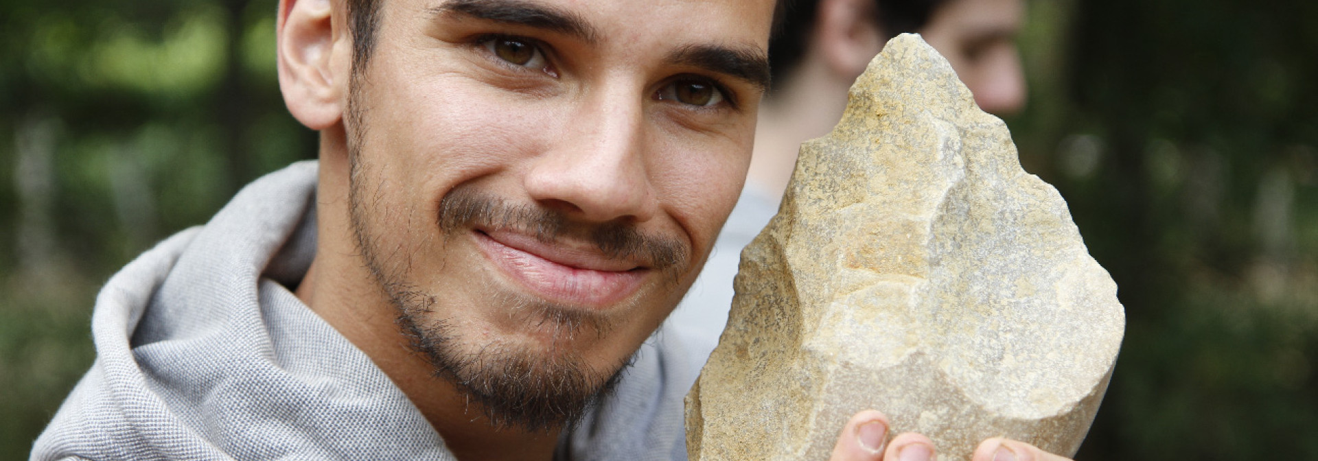 Generic representation of New on board: André Santana