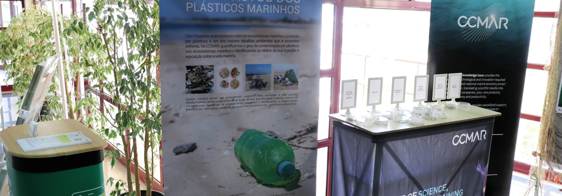 Generic representation of Campaign "Algarve + healthy, with - plastic" alerts to problems caused by plastics in the ecosystems of  Algarve