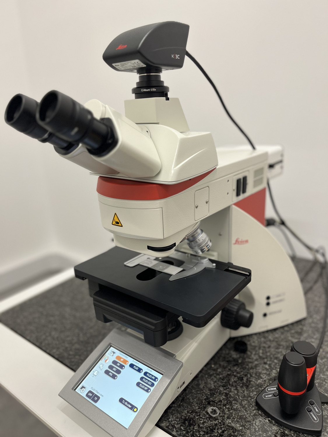 Leica DM6 Microscope